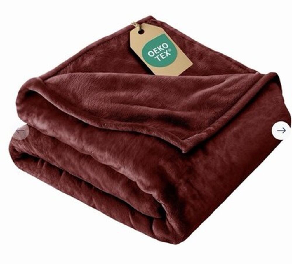 CGK Linens Ultra Soft 300GSM Cozy Fleece Blanket Queen Red